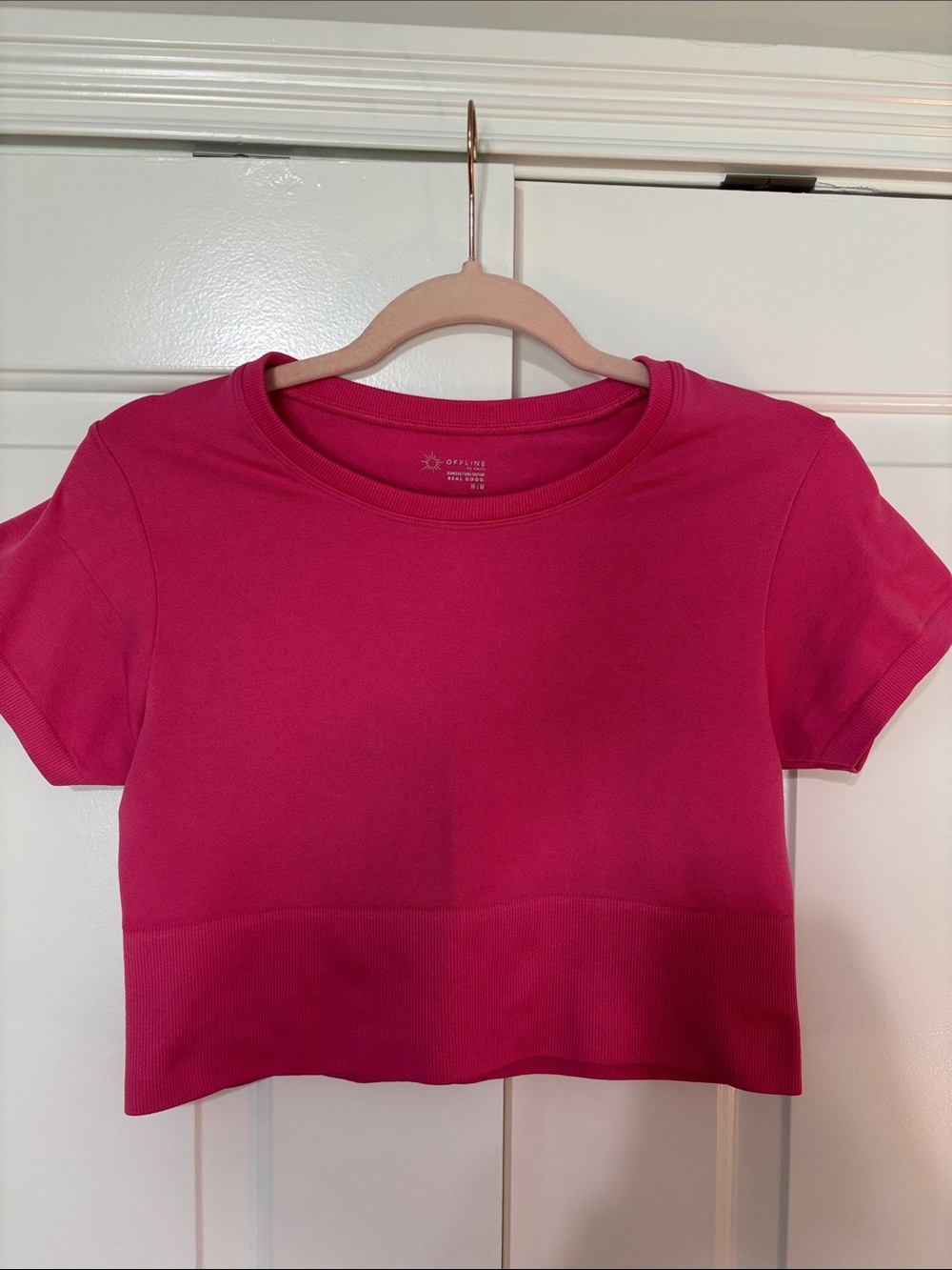 Offline by Aerie Cropped Pink Women's Scoop Neck Top Size Medium